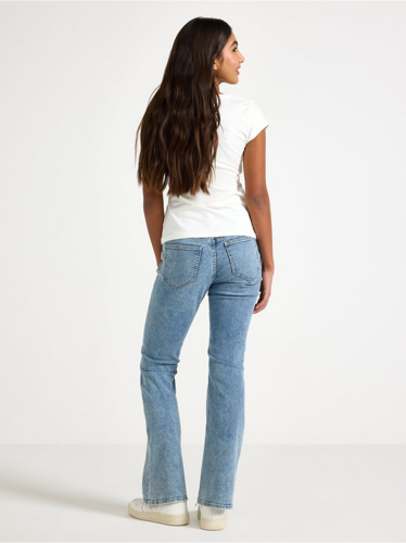 alternative product image